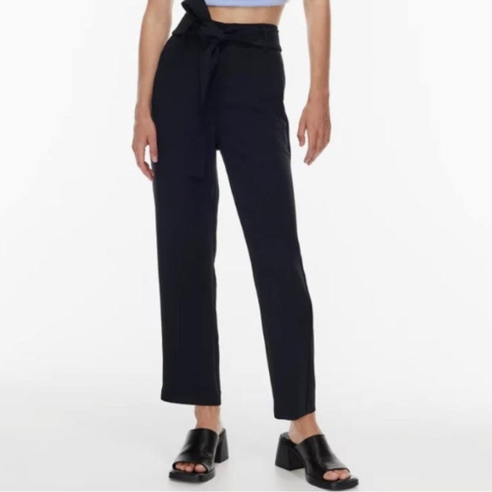 Aritzia Wilfred Pants Black Size 10 High Waist Straight Leg Crepe Ankle Length